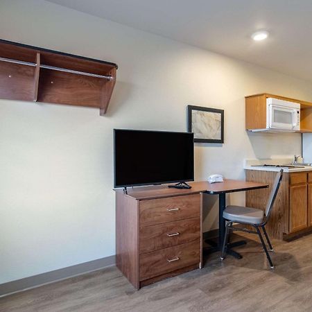 Woodspring Suites Champaign Near University Zewnętrze zdjęcie