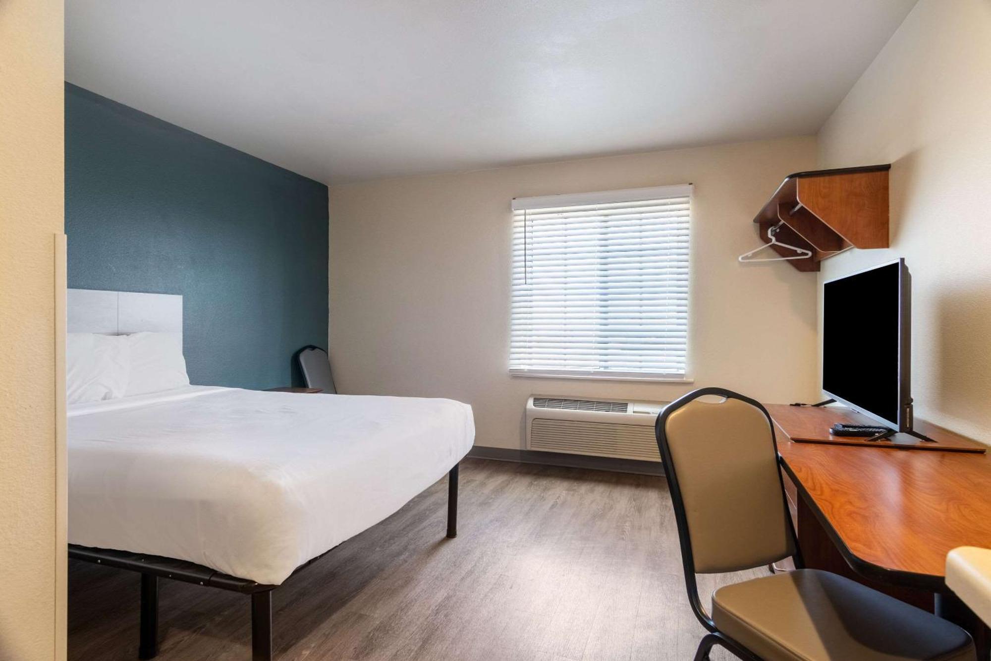 Woodspring Suites Champaign Near University Zewnętrze zdjęcie