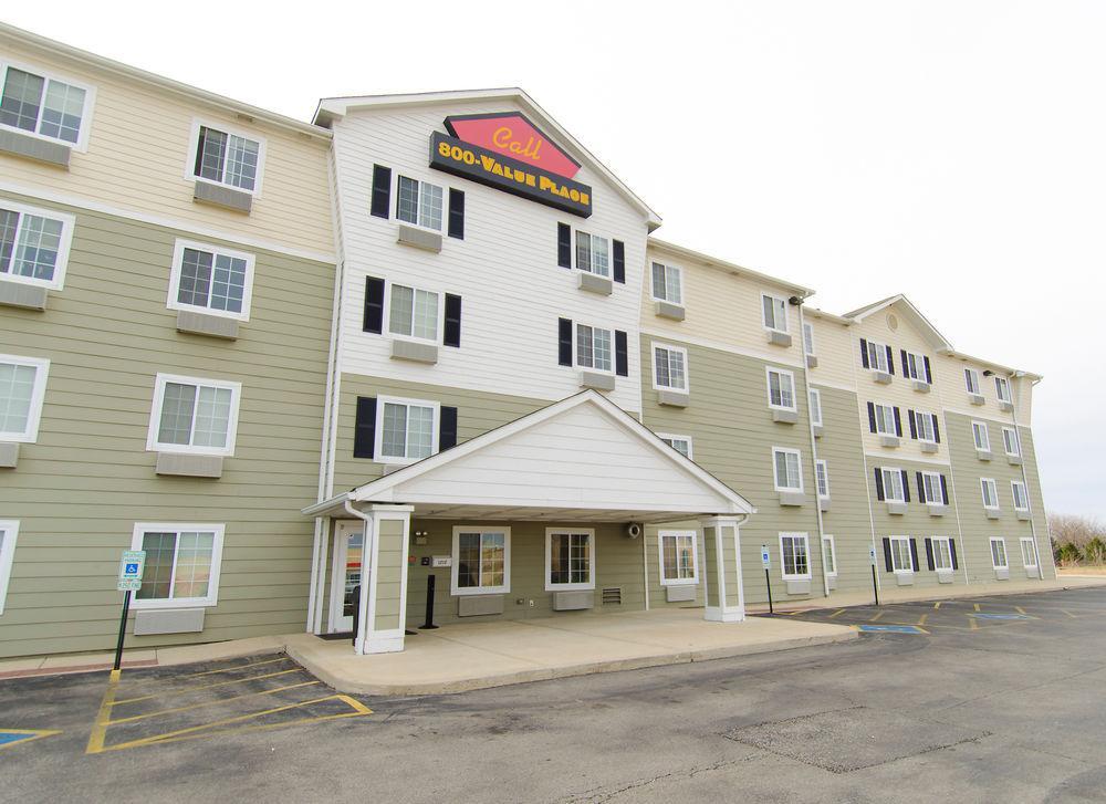 Woodspring Suites Champaign Near University Zewnętrze zdjęcie