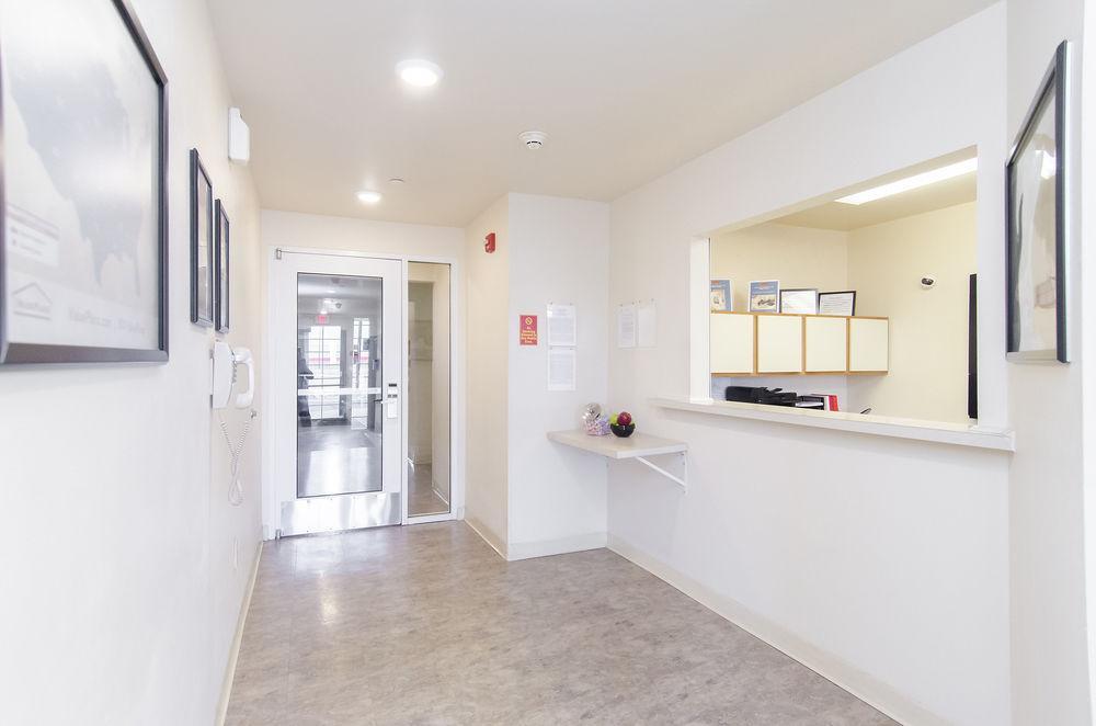 Woodspring Suites Champaign Near University Zewnętrze zdjęcie